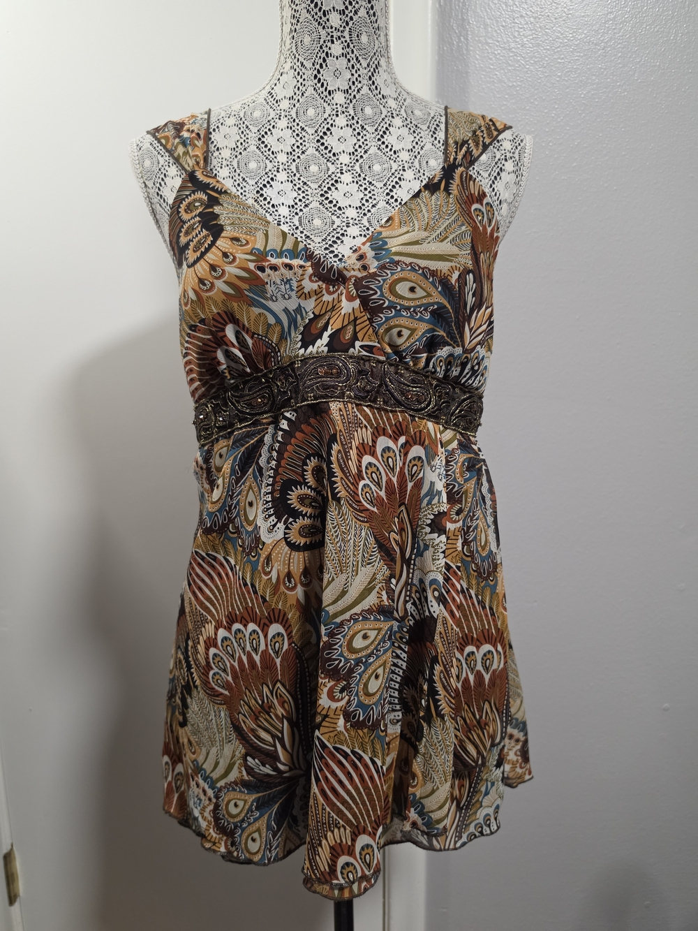 Dressbarn Large Paisley Boho Beaded Empire Waist Sleeveless Tank With Beading